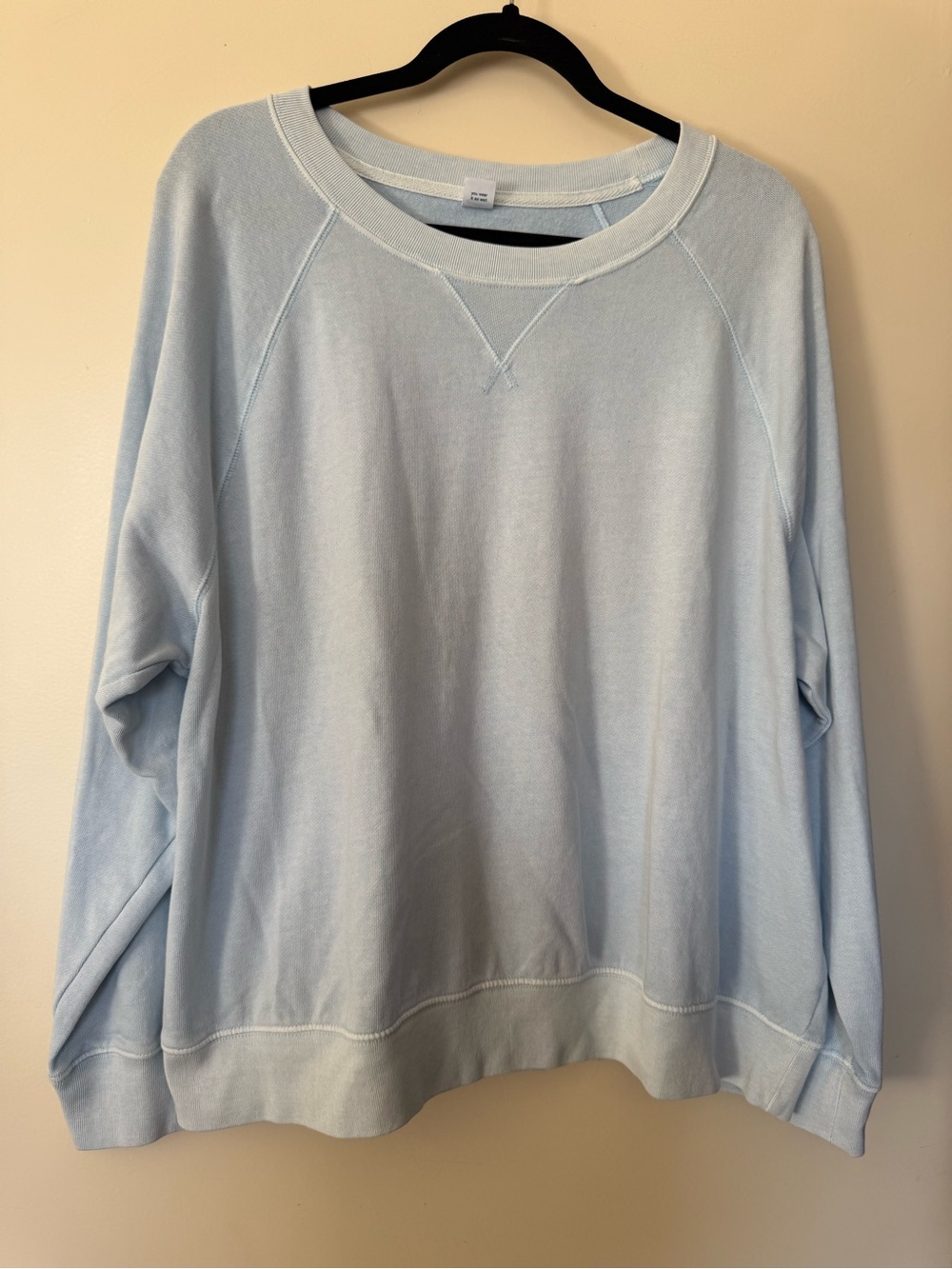 NWT Old Navy Vintage Specially Dyed Crew-Neck Sweatshirt in Light Blue XL